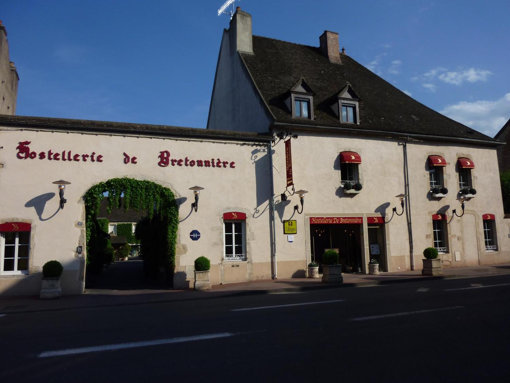 Hostellerie De Bretonniere - Groupe Logis Hotels Beaune  Exterior photo