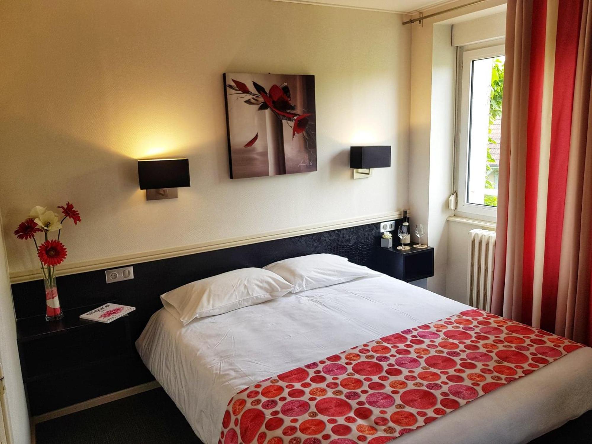 Hostellerie De Bretonniere - Groupe Logis Hotels Beaune  Exterior photo